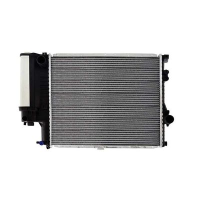 良い価格 BMW E39 1740695 1740698 1427153 1432819のための自動車スペアパーツ 冷却システムラジエーター オンライン