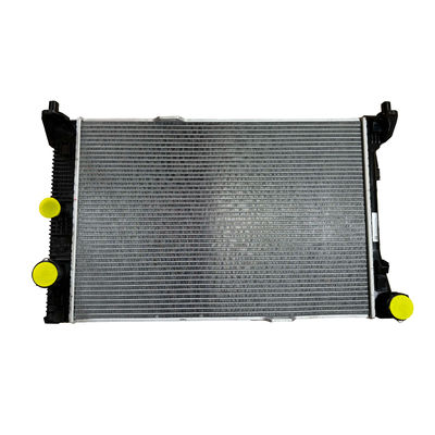 良い価格 メルセデス・ベンツ C200 W204 2045000303 2045002203用のアルミニウムラジエーター オンライン