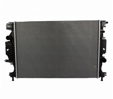 良い価格 DG9Z8005B 自動車スペアパーツ 冷却システム フォード・フュージョン・リンカーン・MKZ用のアルミ・ラジエーター オンライン